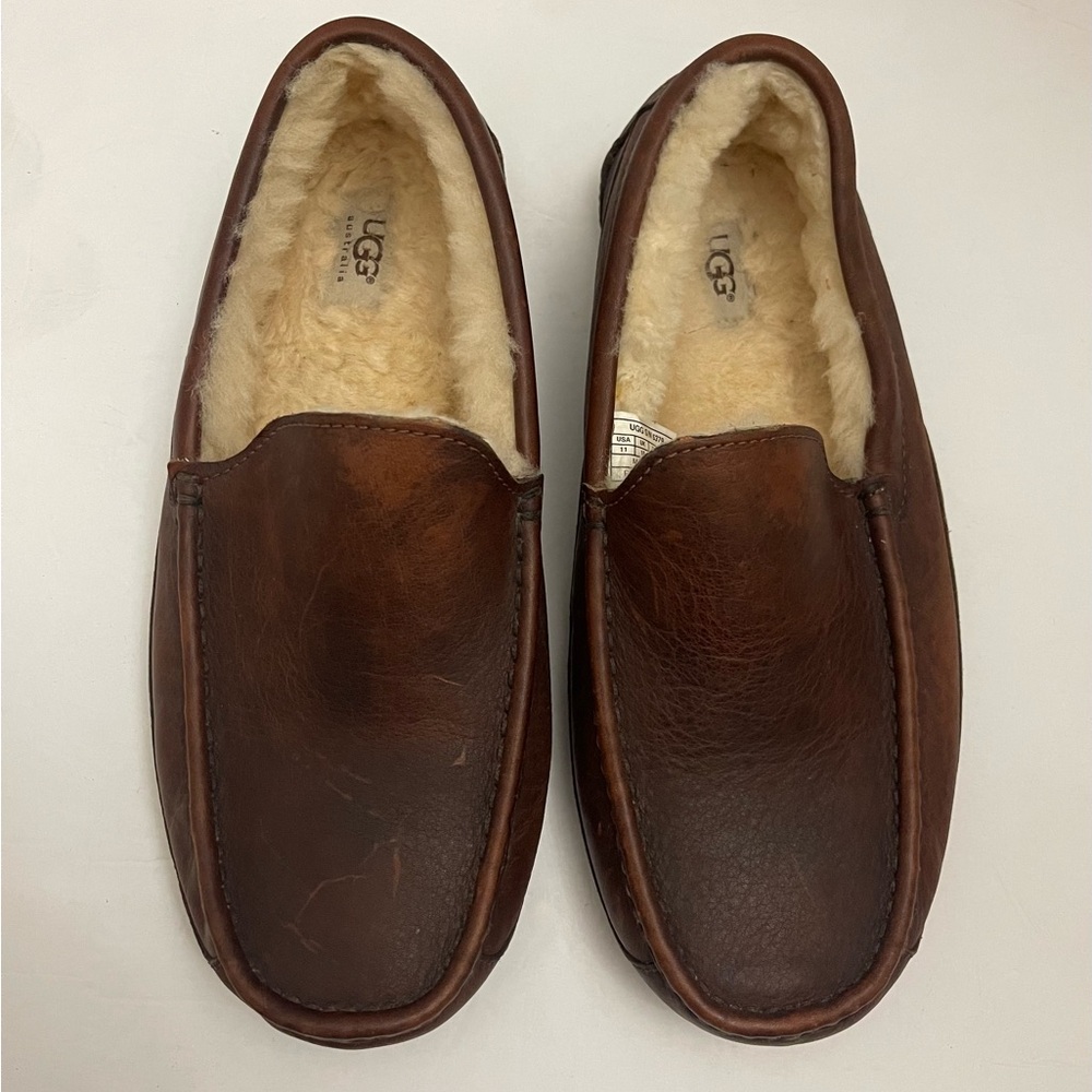 UGG Australia Ascot Leather Slippers Brown Sheepskin Moccasin 5379